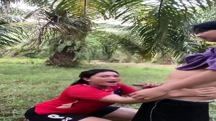 Yang Lagi Viral Ibu Tiri Dan Anak Tiri Ngewe Di Kebun Sawit.