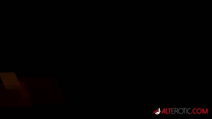 Busty Babe Mallory Maneater After Show Sexual Rendezvous