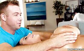 Lovely Brunette Enjoys Nice Pussy And Ass Massage Before Getting Pumped